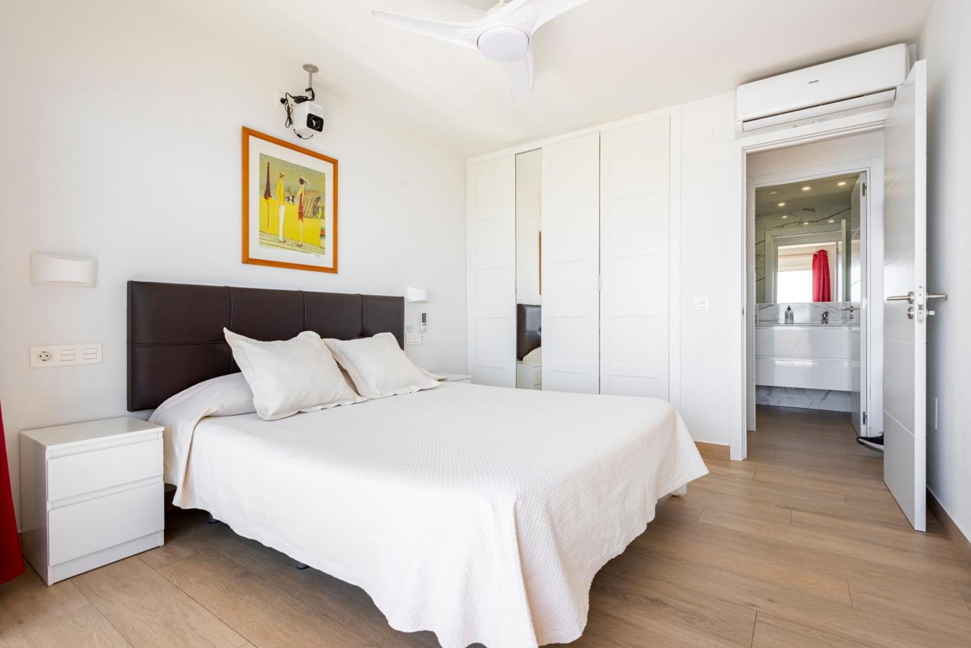 Beachfront -- New Luxury Apartment -- 1ª Linea Playa -- Fuengirola City Center -- Private Parking -- Panoramic Sea Views -- Dış mekan fotoğraf